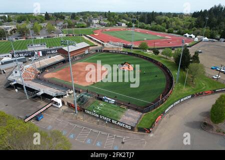 Une vue aérienne de Kelly Field sur le campus de l'Oregon State University, le vendredi 23 avril 2021, à Corvalis, Le stade est le stade de l'Orego Banque D'Images