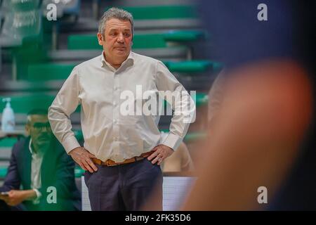 Pascal DONNADIEU entraîneur de NANTERRE 92 pendant le LNB Pro UN match de basket-ball Jeep Elite Nanterre 92 v Limoges le 27 avril 2021 au Palais des Sports de Nanterre, France. Photo de Loic Baratoux/ABACAPRESS.COM Banque D'Images