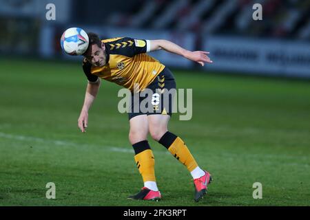 Newport, Royaume-Uni. 27 avril 2021. Matty Dolan of Newport County in action.EFL football League Two Match, Newport County v Scunthorpe Utd au Rodney Parade à Newport, pays de Galles, le mardi 27 avril 2021. Cette image ne peut être utilisée qu'à des fins éditoriales. Utilisation éditoriale uniquement, licence requise pour une utilisation commerciale. Aucune utilisation dans les Paris, les jeux ou les publications d'un seul club/ligue/joueur. photo par Andrew Orchard /Alay Live News Banque D'Images