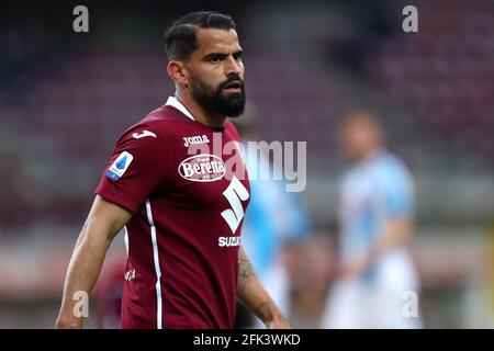 Turin, Italie, le 26 avril 2021. Tomas Rincon, du Torino FC, regarde pendant la série UN match entre le Torino FC et la SSC Napoli au Stadio Grande Torino, Turin. Banque D'Images