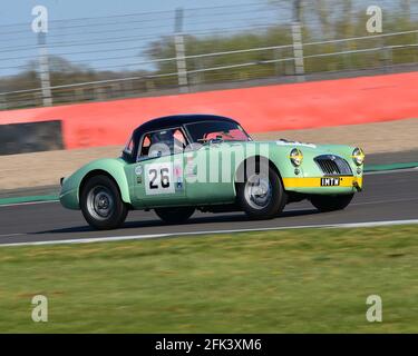 Mark Daniell, MG MGA Twin Cam, FISCAR Historic 50's, Hawthorn Trophy Cars, Hawthorn International et Tom Cole Trophies Race pour les courses sportives des années 1950 Banque D'Images