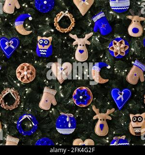 Seamless texture de sapin de Noël décoré avec des jouets à la main et conduit garland. Banque D'Images