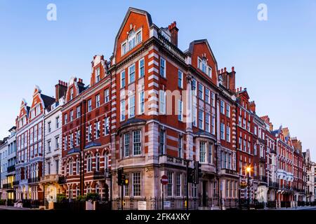 Angleterre, Londres, Marylebone, Corner of Wimpole Street et Queen Anne Street *** Légende locale *** UK,United Kingdom,Great Britain,British,Eng Banque D'Images