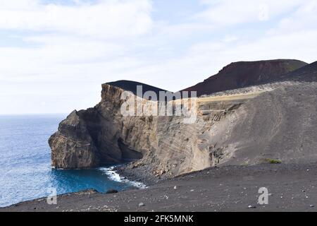 Côte à capelinhos vulcano à faial, açores Banque D'Images