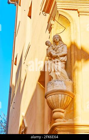 L'Oratoire de notre Dame avec bébé Jésus (Oratoire vierge à l'enfant) À l'angle de la maison de la rue Pavillon et de la rue de Les rues de l'Opéra à Aix-en-Provence Banque D'Images