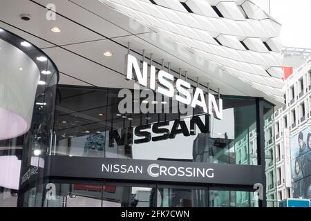 Tokyo, Japon - 28 mai 2019 : salle d'exposition de Nissan Crossing à Ginza, Tokyo. Ginza est un quartier commerçant légendaire dans le quartier Chuo de Tokyo Banque D'Images