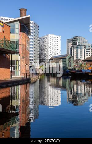 Canal Side Development, Birmingham, Royaume-Uni Banque D'Images
