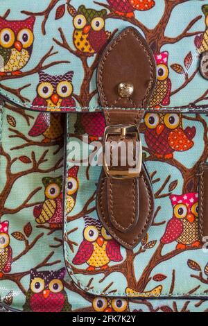 Gros plan sur le sac cartable Anna Smith Owl Banque D'Images