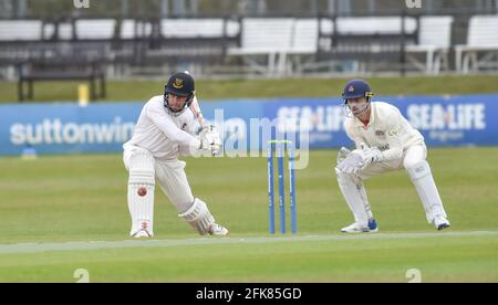 Hove UK 29 avril 2021 - Tom Haines batting pour Sussex contre Lancashire le premier jour de leur LV= Insurance County Championship Match au 1er Central County Ground à Hove . : crédit Simon Dack / Alamy Live News Banque D'Images