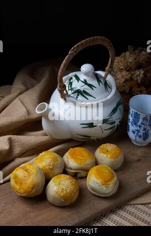 En-cas chinois avec théière et tasses à thé Banque D'Images