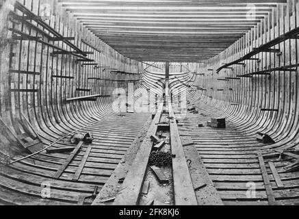 McEachern Yard, Astoria -- navire intérieur en bois, vers 1920 Banque D'Images
