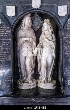 Monument en marbre de Joshua Marshal à Edward Noel, Viscount Camden (d. 1645) et sa dame Juliana Hicks (d. 1680) dans Chipping Campden église Glos. ROYAUME-UNI Banque D'Images