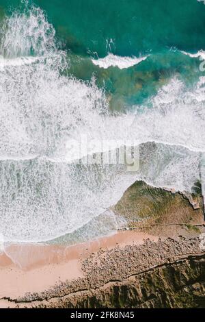 Ericeira point de vue de l'océan au Portugal - pastel coloré Photographie de voyage Europe Banque D'Images