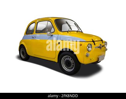 Voiture sport à hayon isolée sur fond blanc Banque D'Images