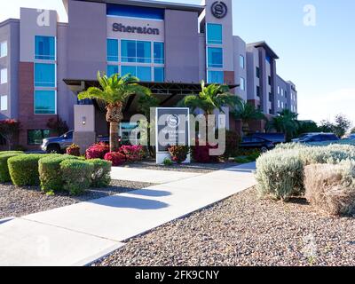 Extérieur de l'hôtel Sheraton Mesa à Wrigleyville West, Mesa, Arizona, États-Unis. Banque D'Images