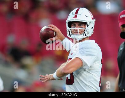 (PHOTOS DU FICHIER).ancien quarterback du Cardinal Stanford (15) Davis Mills devrait passer de la 2e à la 3e série de la version 2021 de la NFL Draft. Ici, il est photographié le 7 septembre 2019 par rapport aux Trojans USC, la version NFL sera tenue à Cleveland, Ohio, le 29 avril 2021.(crédit obligatoire : Jose/MarinMedia.org/Cal Sport Media) (photographe complet absolu et crédits requis) Banque D'Images
