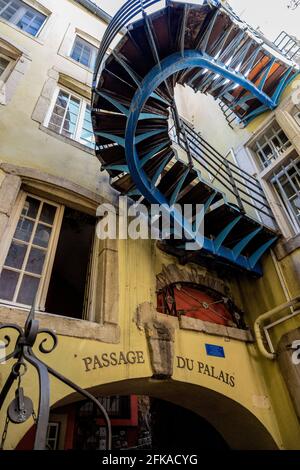 Luxembourg, Grand-Duché de Luxembourg - Juillet 06, 2018 : "Le Palace" de passage dans le centre de Luxembourg Banque D'Images