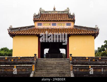 Hue, Vietnam - 12 mars 2016 : sur le terrain de la tombe de Minh Mang, une des tombes impériales de Hue Banque D'Images