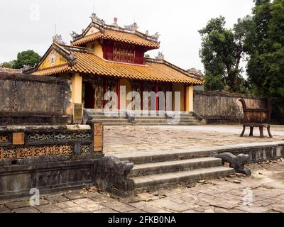 Hue, Vietnam - 12 mars 2016 : sur le terrain de la tombe de Minh Mang, une des tombes impériales de Hue Banque D'Images