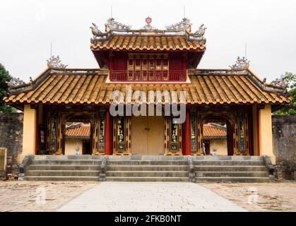 Hue, Vietnam - 12 mars 2016 : sur le terrain de la tombe de Minh Mang, une des tombes impériales de Hue Banque D'Images