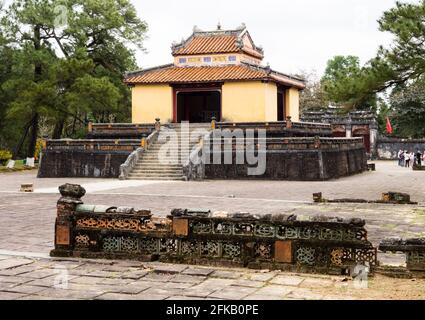 Hue, Vietnam - 12 mars 2016 : sur le terrain de la tombe de Minh Mang, une des tombes impériales de Hue Banque D'Images