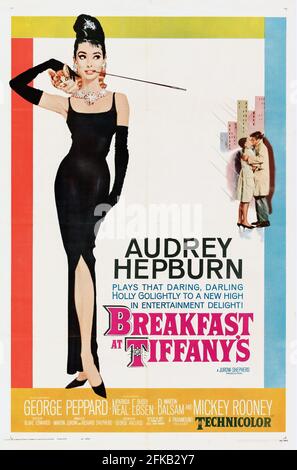Poster du film: Le petit déjeuner à Tiffany's est un film de comédie romantique américain de 1961 réalisé par Blake Edwards Feat. Audrey Hepburn. Banque D'Images
