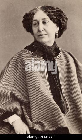 George Sand (1804-1876) Photographie par Nadar format carte Cabinet Paris, Fondation Napoléon Banque D'Images