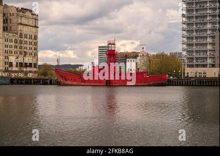 Une promenade autour de Royal Albert Dock, est de Londres, Angleterre Banque D'Images