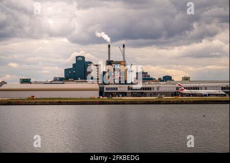 Une promenade autour de Royal Albert Dock, est de Londres, Angleterre Banque D'Images