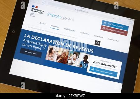 Illustration d'une déclaration d'impôt en ligne sur le site Web impots.gouv.fr. France le 22 avril 2021. Photo de Matarezo/ANDBZ/ABACAPRESS.COM Banque D'Images