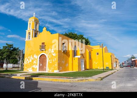 Église Guadalupe, ville fortifiée historique de Campeche, site classé au patrimoine mondial de l'UNESCO, Campeche, Mexique, Amérique du Nord Banque D'Images