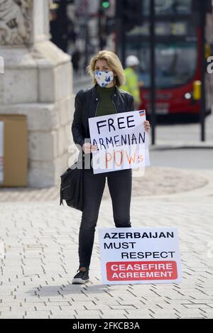 Londres, Royaume-Uni. Avril 30 2021: Les manifestants de Trafalgar Square campagne contre le traitement des prisonniers de guerre et des civils arméniens par les forces azerbaïdjanaises crédit: Phil Robinson/Alay Live News Banque D'Images