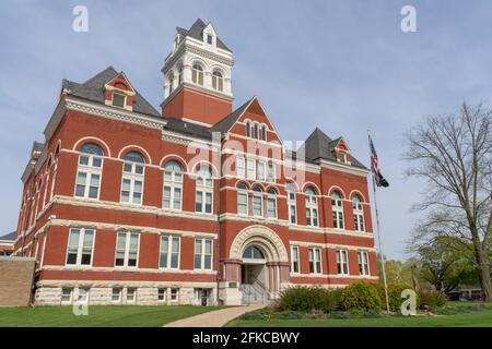 Admirez le palais de justice du comté à la lumière du matin. Oregon, Illinois, États-Unis. Banque D'Images