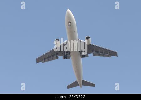 ISTANBUL, TURQUIE - 23 FÉVRIER 2021 : MNG Airlines Airbus A300-622RF (CN 734) atterrissant à l'aéroport Ataturk d'Istanbul. Banque D'Images