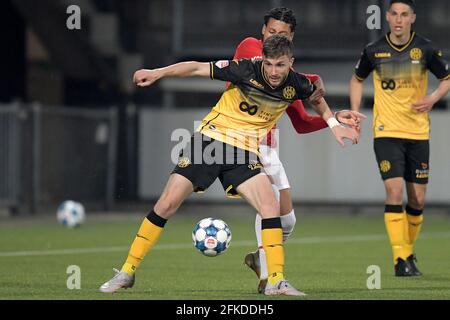 KERKRADE, PAYS-BAS - AVRIL 30 : Dylan Vente de Roda JC, Richonell Margaret pendant le match néerlandais de Keukenkampioen Divisiie entre Roda JC et AZ U23 à Parkstad Limburg Stadion le 30 avril 2021 à Kerkrade, pays-Bas (photo de Gerrit van Keulen/Orange Pictures) Banque D'Images