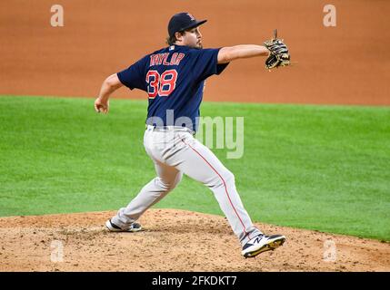 30 avril 2021 : Josh Taylor #38, lanceur de secours Boston Red Sox, lors d'un match MLB entre le Boston Red Sox et les Texas Rangers au Globe Life Field d'Arlington, au Texas Boston a battu le Texas 6-1 Albert Pena/CSM Banque D'Images