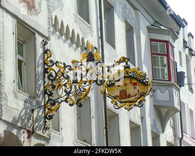 Enseigne dans la vieille ville de Bruneck, Tyrol du Sud, Brunico, Alto Adige, Italie, Italie, Europe Banque D'Images