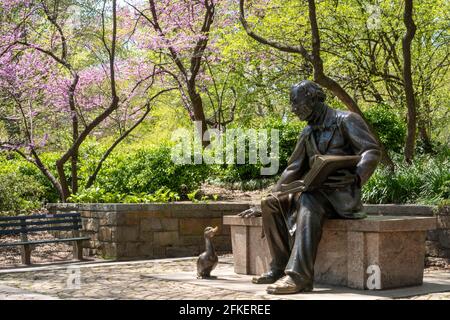 Statue de Hans Christian Andersen, Central Park, NYC Banque D'Images