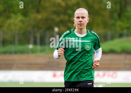 Carouge, Suisse. 1er mai 2021. 1er mai 2021, Carouge, Stade de la Fontenette, AXA Super League féminine : Servette FC Chenois Feminin - FC St.Gall-Staad, # 21 Céline Bradke (St. Gallen-Staad) pendant l'échauffement (Suisse/Croatie) crédit: SPP Sport presse photo. /Alamy Live News Banque D'Images