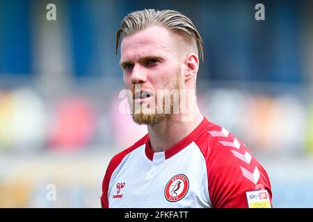 LONDRES, ROYAUME-UNI. 1ER MAI Tomas Kalas de Bristol City déçu après le match de championnat Sky Bet entre Millwall et Bristol City à la Den, Londres, le samedi 1er mai 2021. (Credit: Ivan Yordanov | MI News) Credit: MI News & Sport /Alay Live News Banque D'Images