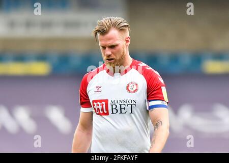 LONDRES, ROYAUME-UNI. 1ER MAI Tomas Kalas de Bristol City déçu après le match de championnat Sky Bet entre Millwall et Bristol City à la Den, Londres, le samedi 1er mai 2021. (Credit: Ivan Yordanov | MI News) Credit: MI News & Sport /Alay Live News Banque D'Images