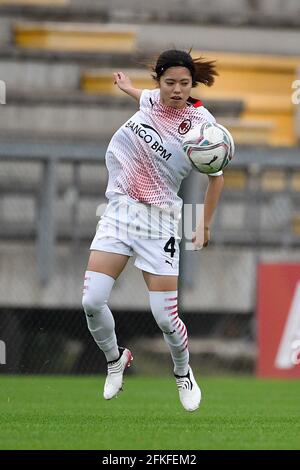 Rome, Italie. 1er mai 2021. Yui Hasegawa de l'AC Milan vu en action pendant le championnat italien de football League A Women 2020/2021 match entre AS Roma vs AC Milan au stade Tre Fontane/LiveMedia crédit: Independent photo Agency/Alay Live News Banque D'Images