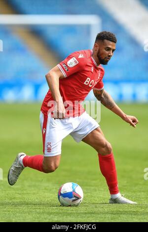 SHEFFIELD, ROYAUME-UNI. 1ER MAI Cyrus Christie (2) de la forêt de Nottingham en action pendant le match de championnat Sky Bet entre Sheffield mercredi et la forêt de Nottingham à Hillsborough, Sheffield, le samedi 1er mai 2021. (Credit: Jon Hobley | MI News) Credit: MI News & Sport /Alay Live News Banque D'Images