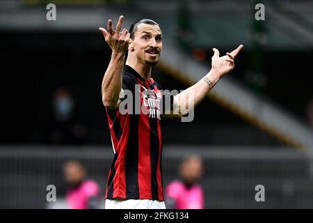 Milan, Italie. 01 mai 2021. Zlatan Ibrahimovic de l'AC Milan réagit pendant la série UN match de football entre l'AC Milan et Benevento Calcio. Credit: Nicolò Campo/Alay Live News Banque D'Images