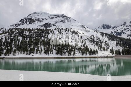 Réservoir de stockage d'eau Langental à Kuehtai dans le Tyrol, Autriche Banque D'Images