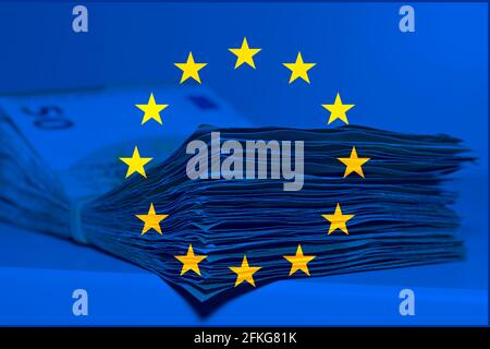 Pile de cinquante euros sur la table , concept de corruption et de luxe Banque D'Images