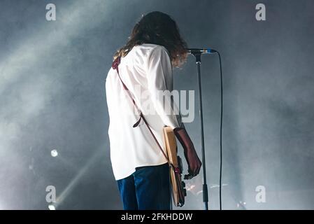 The Blossoms, Band, jouant Live Gig, sur scène à Brighton, jouant premier concert de covid post à Liverpool, le groupe de Sefton, ar d'Angleterre du Nord pour mettre sur le premier événement musical en direct au Royaume-Uni aujourd'hui, le 2 mai 2021 Banque D'Images