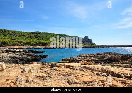 Le Porto Selvaggio est une zone naturelle protégée près de la ville de Nardò à Puglia, en Italie du Sud. Banque D'Images