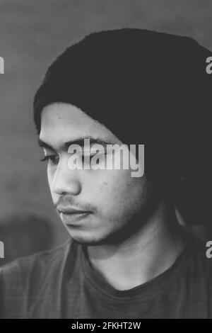 Asian boy attitude pic noir et blanc Banque D'Images