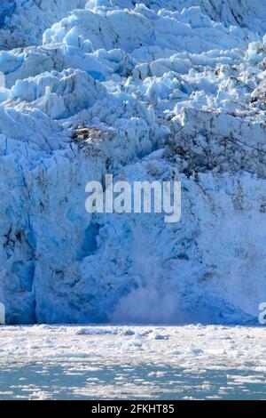 Effondrement du glacier à Kenai Fjords Alaska USA Banque D'Images